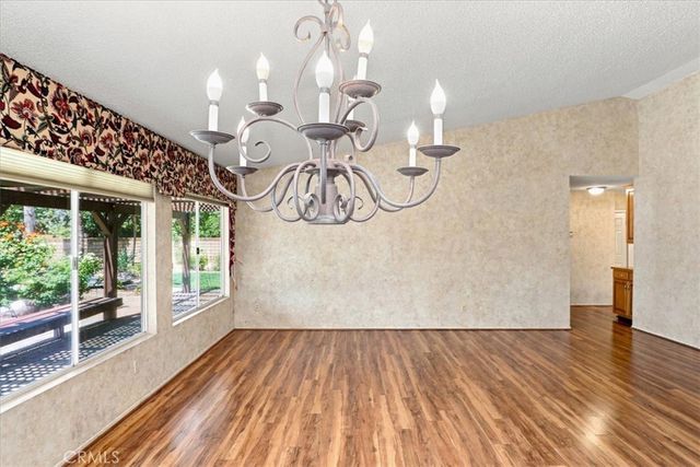 165 Cottonwood Avenue, Riverside, CA 92506