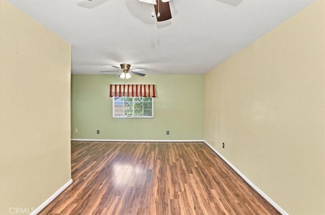 165 Cottonwood Avenue, Riverside, CA 92506