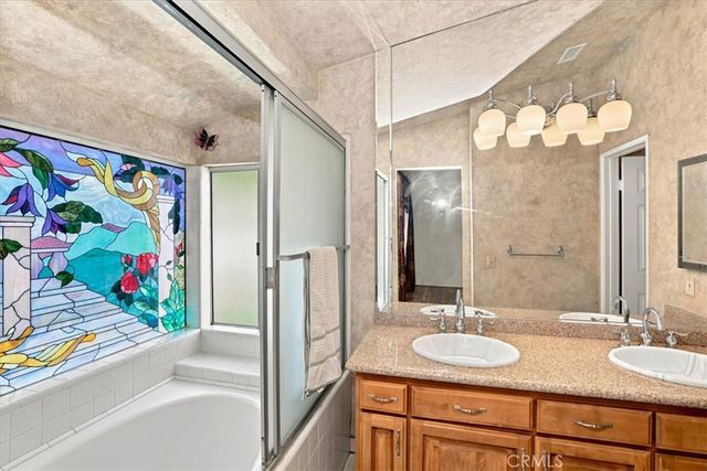 165 Cottonwood Avenue, Riverside, CA 92506