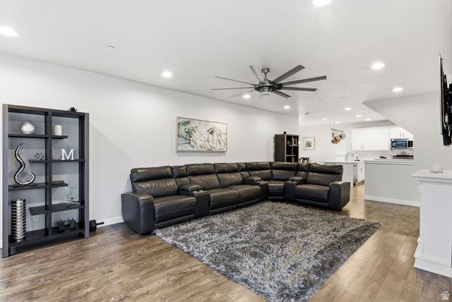 1196 W CLARK LN, Farmington, UT 84025