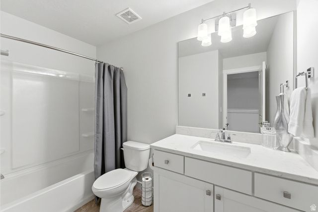 1196 W CLARK LN, Farmington, UT 84025
