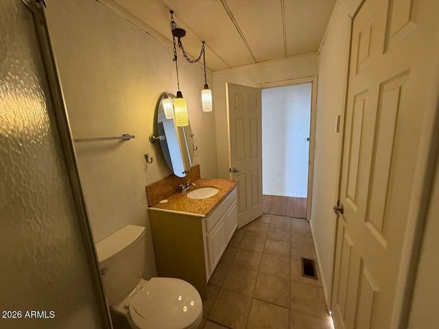 9478 E ESCONDIDO Avenue, Mesa, AZ 85208