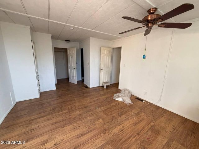 9478 E ESCONDIDO Avenue, Mesa, AZ 85208