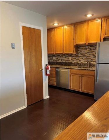 4212 Birchwood Court, North Brunswick, NJ 08902