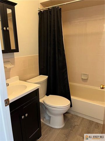 4212 Birchwood Court, North Brunswick, NJ 08902