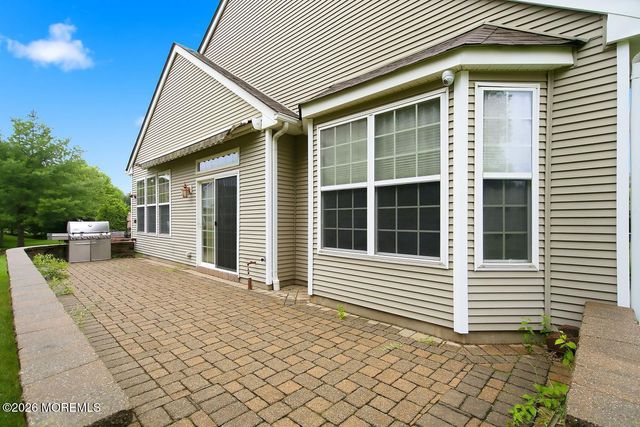 6 Arcaro Road, Manalapan, NJ 07726