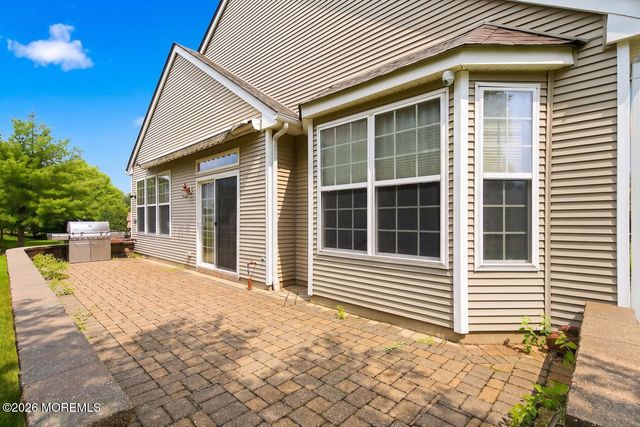 6 Arcaro Road, Manalapan, NJ 07726