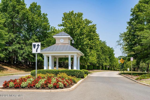 6 Arcaro Road, Manalapan, NJ 07726