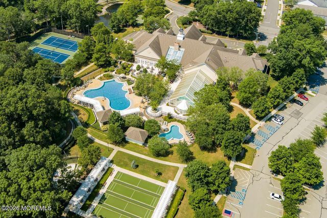 6 Arcaro Road, Manalapan, NJ 07726