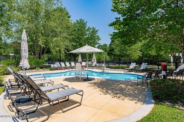 6 Arcaro Road, Manalapan, NJ 07726