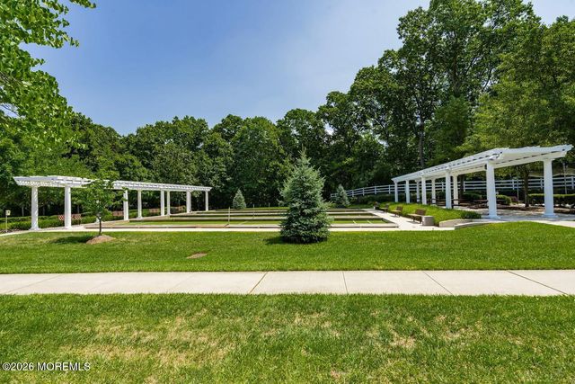 6 Arcaro Road, Manalapan, NJ 07726