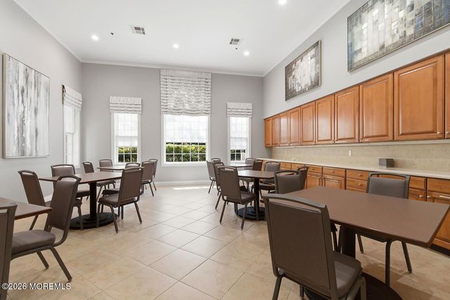 6 Arcaro Road, Manalapan, NJ 07726