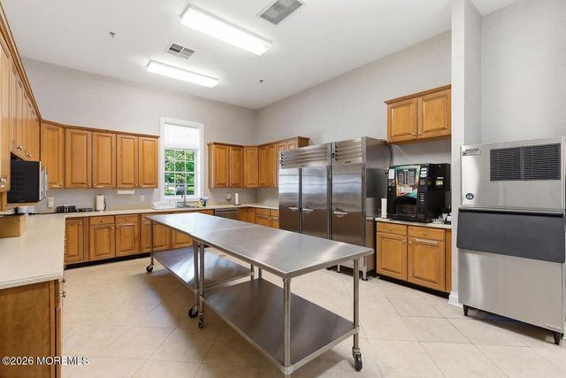 6 Arcaro Road, Manalapan, NJ 07726
