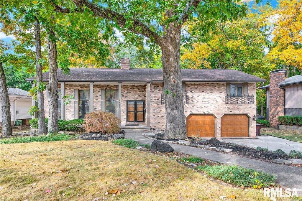 3413 W CAPITOL Drive, Peoria, IL 61614