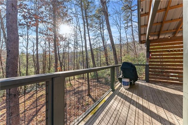 121 Waterfalls Way, Clarkesville, GA 30523