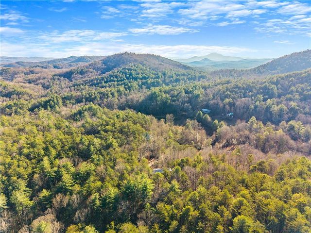 121 Waterfalls Way, Clarkesville, GA 30523