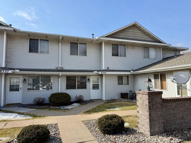 8541 S Pond Trail, Champlin, MN 55316