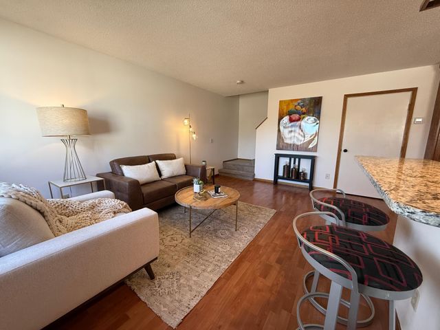 8541 S Pond Trail, Champlin, MN 55316