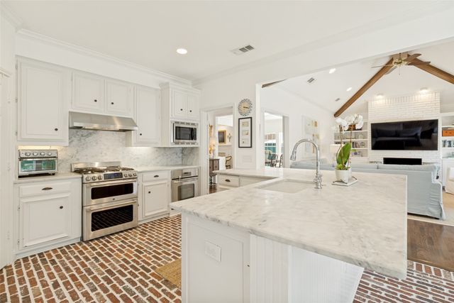 5023 Spyglass Drive, Dallas, TX 75287