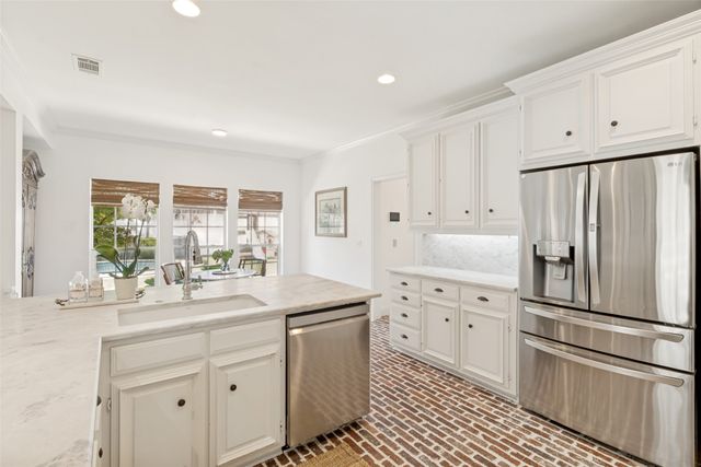 5023 Spyglass Drive, Dallas, TX 75287