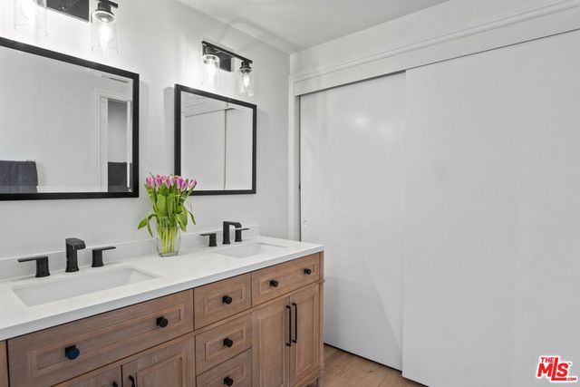 176 Longfellow Street, Thousand Oaks, CA 91360