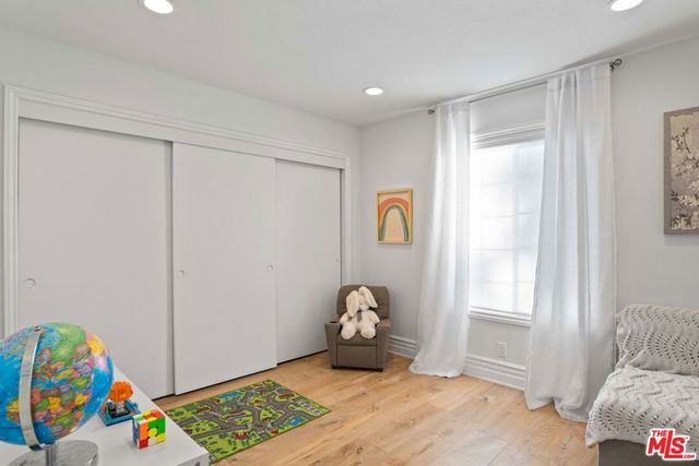176 Longfellow Street, Thousand Oaks, CA 91360