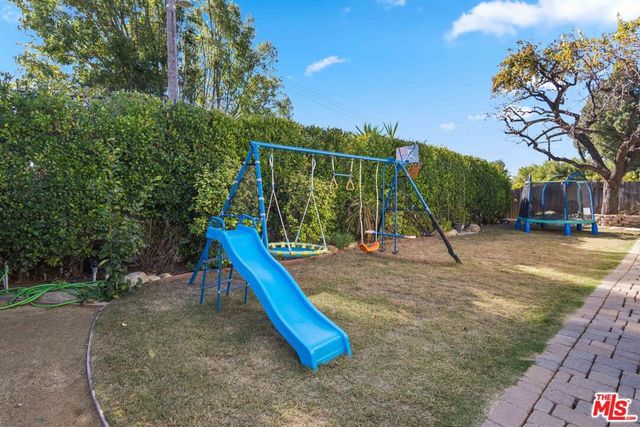 176 Longfellow Street, Thousand Oaks, CA 91360