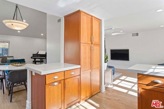 176 Longfellow Street, Thousand Oaks, CA 91360