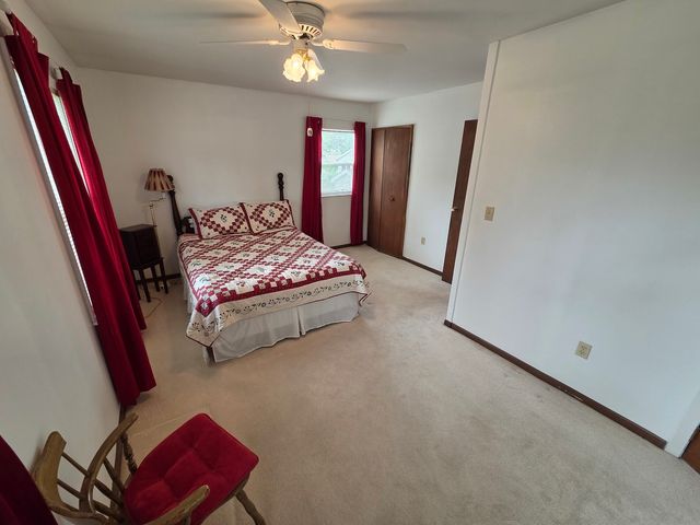 1105 6th Street W, Milan, IL 61264