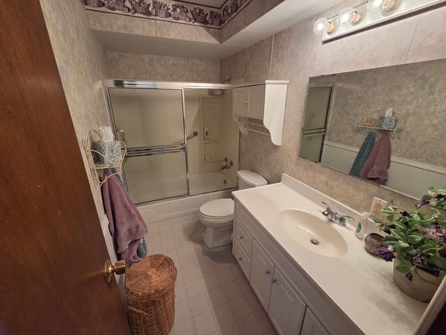 1105 6th Street W, Milan, IL 61264