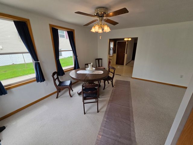 1105 6th Street W, Milan, IL 61264
