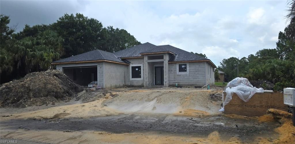 187 VICTORIA AVE S, LEHIGH ACRES, FL 33974 — photo 2