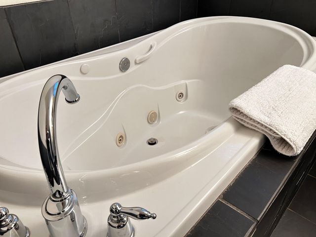 2700 Meadow Creek Way, Arcata, CA 95521