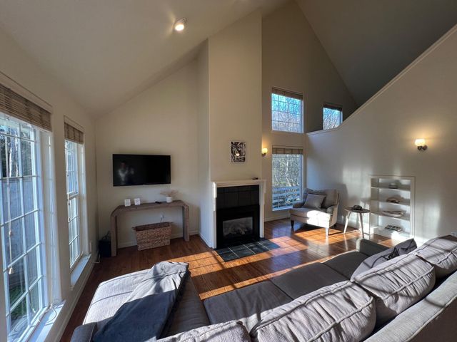 2700 Meadow Creek Way, Arcata, CA 95521