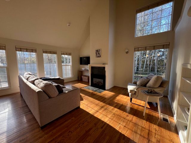 2700 Meadow Creek Way, Arcata, CA 95521