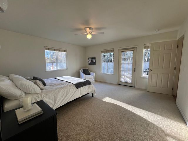 2700 Meadow Creek Way, Arcata, CA 95521