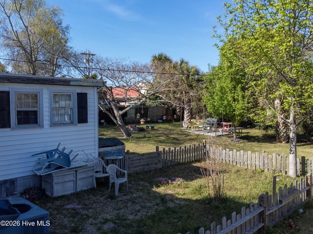 406 13th Avenue S, Myrtle Beach, SC 29577