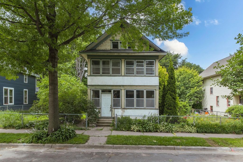 2416 13th Avenue S, Minneapolis, MN 55404