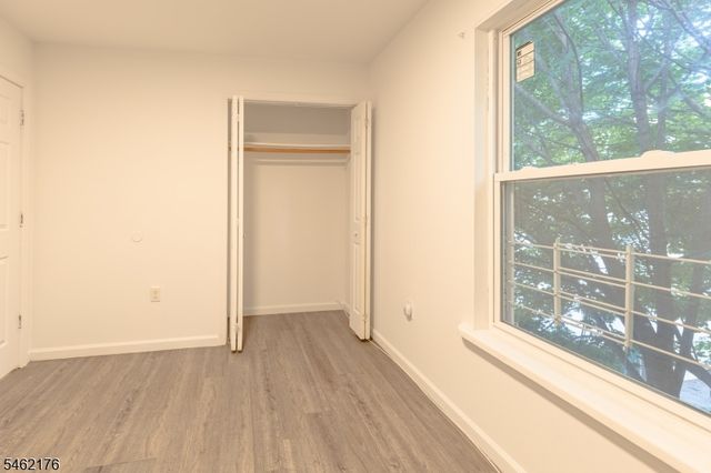 242 Graham Ave, Paterson City, NJ 07501