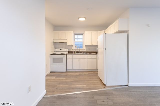 242 Graham Ave, Paterson City, NJ 07501