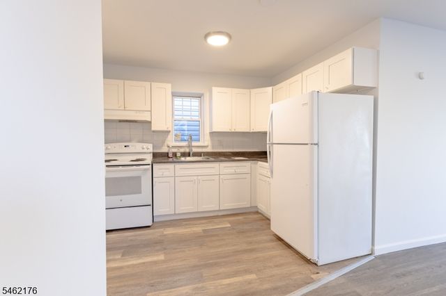 242 Graham Ave, Paterson City, NJ 07501
