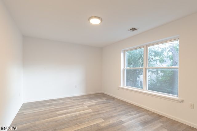 242 Graham Ave, Paterson City, NJ 07501