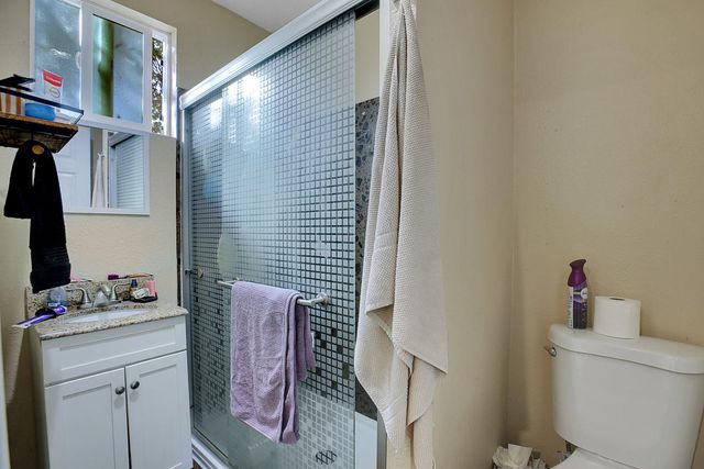 4305 38th St, Sacramento, CA 95820