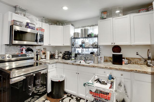 4305 38th St, Sacramento, CA 95820