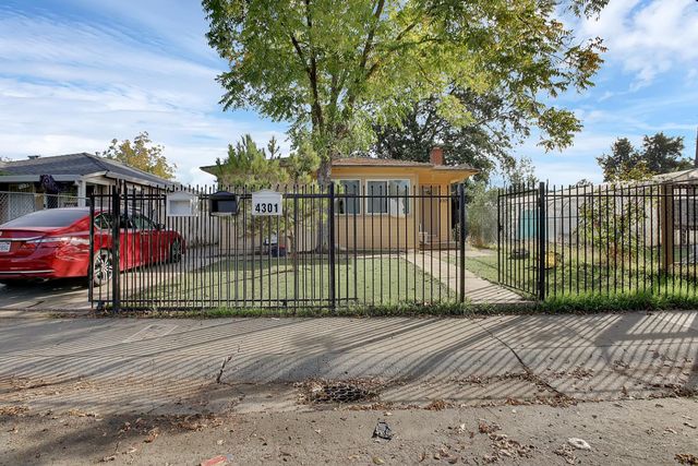 4305 38th St, Sacramento, CA 95820