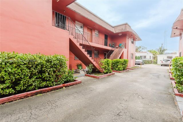 747 NW 13th Avenue 3, Miami, FL 33125