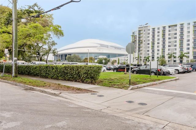 747 NW 13th Avenue 3, Miami, FL 33125