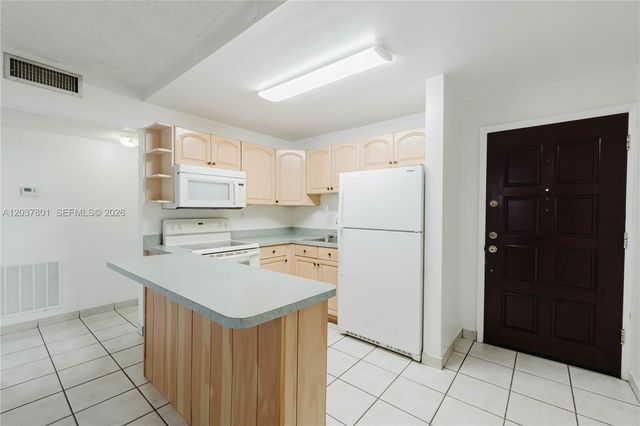 747 NW 13th Avenue 3, Miami, FL 33125