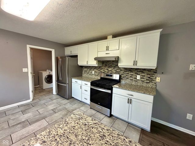 12102 Raiders Boulevard, Fishers, IN 46037