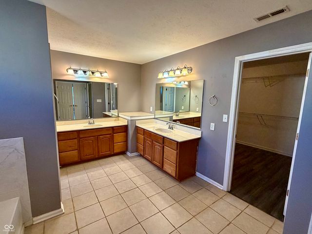 12102 Raiders Boulevard, Fishers, IN 46037